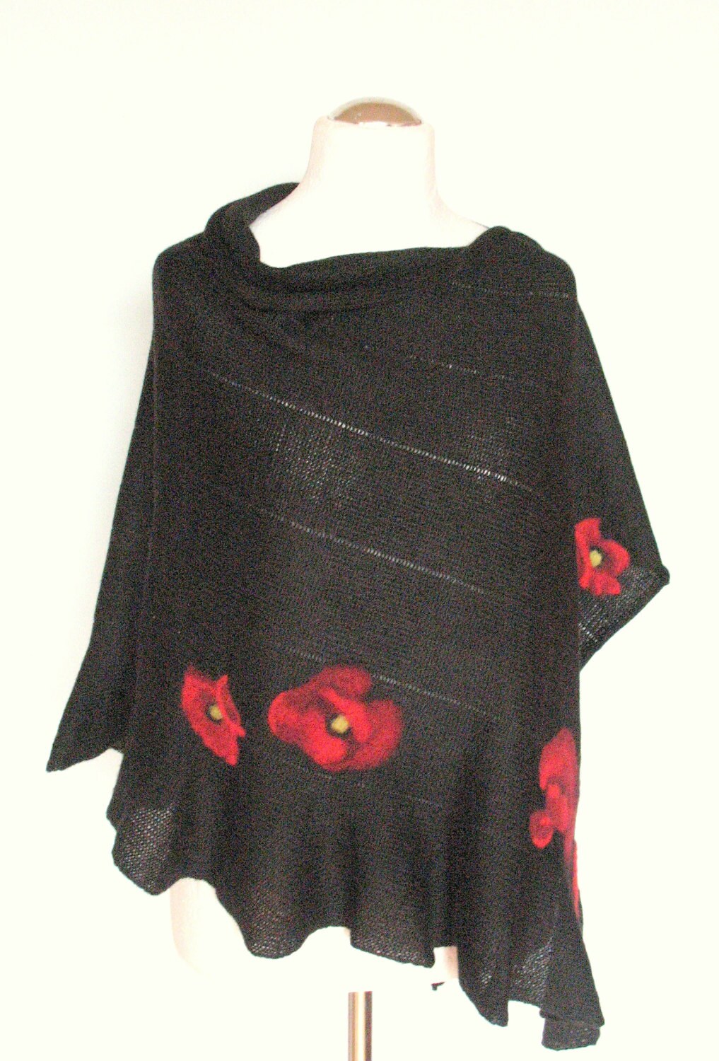 Warm Shawl Cape Clothing Black Red Poppy Felted Wool - Image 4