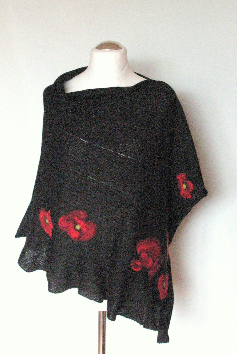 Warm Shawl Cape Clothing Black Red Poppy Felted Wool - Image 3